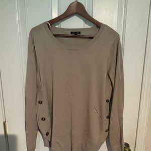 Women’s sweater